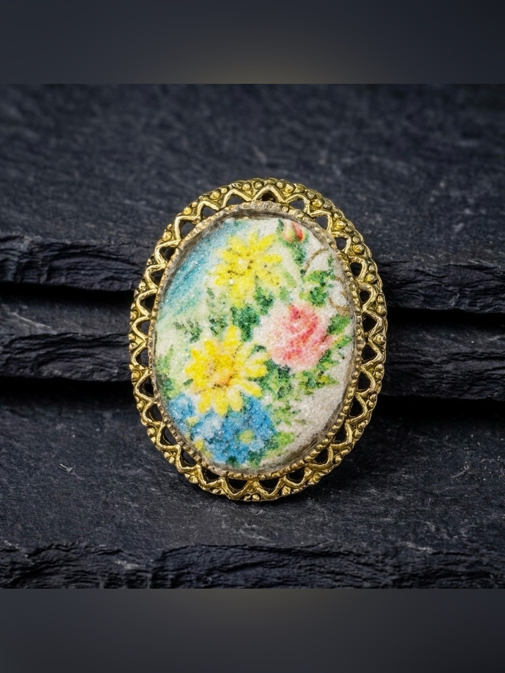 Vintage 70s Floral Cameo Sugar Coated Resin Textured Gold Tone Brooch Pendant